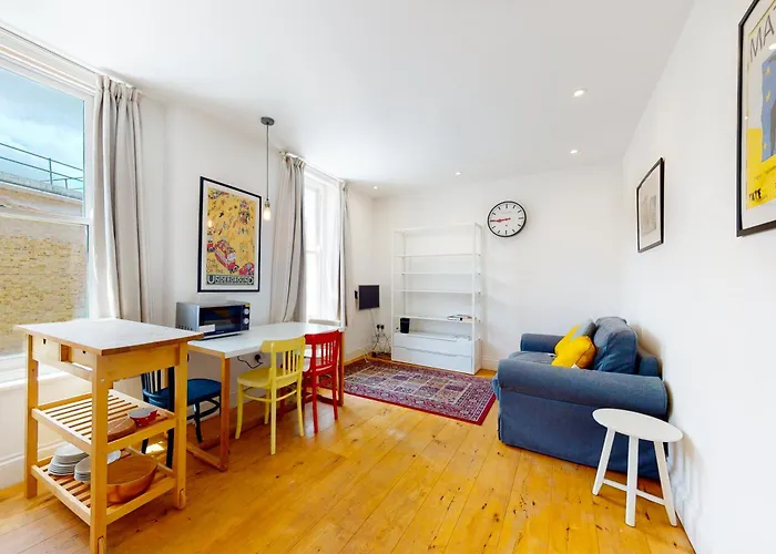 Bright 1Bed Apartment 4Min Walk From Metro